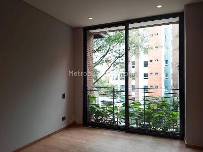 Apartamento de 1 alcoba en venta en El Poblado, Medellín, 90 m² · foto 10 de 14
