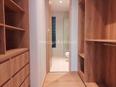 Apartamento de 1 alcoba en venta en El Poblado, Medellín, 90 m² · foto 12 de 14