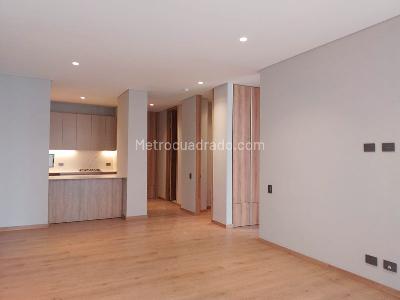 Apartamento de 1 alcoba en venta en El Poblado, Medellín, 90 m² · foto 3 de 14