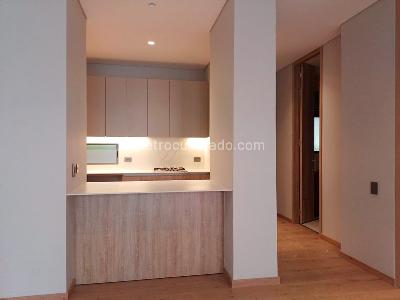 Apartamento de 1 alcoba en venta en El Poblado, Medellín, 90 m² · foto 6 de 14
