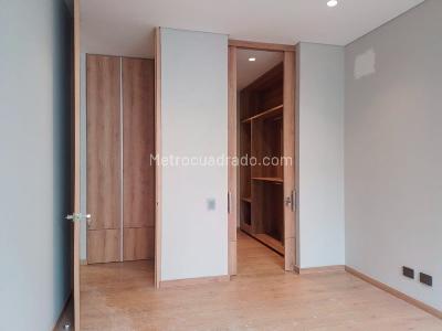 Apartamento de 1 alcoba en venta en El Poblado, Medellín, 90 m² · foto 8 de 14