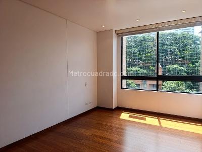 Apartamento de 3 alcobas en venta en El Poblado, Medellín, 190 m² · foto 14 de 19