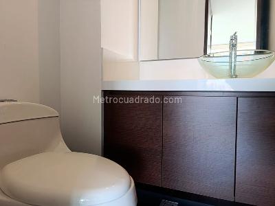 Apartamento de 3 alcobas en venta en El Poblado, Medellín, 190 m² · foto 18 de 19