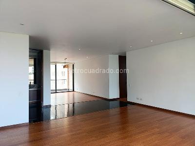 Apartamento de 3 alcobas en venta en El Poblado, Medellín, 190 m² · foto 2 de 19