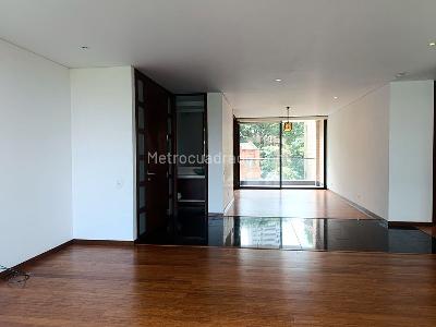 Apartamento de 3 alcobas en venta en El Poblado, Medellín, 190 m² · foto 3 de 19