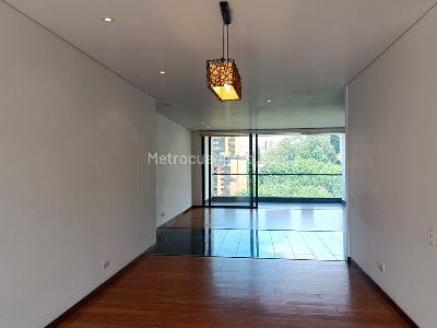 Apartamento de 3 alcobas en venta en El Poblado, Medellín, 190 m² · foto 4 de 19