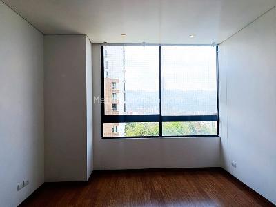 Apartamento de 3 alcobas en venta en El Poblado, Medellín, 190 m² · foto 8 de 19