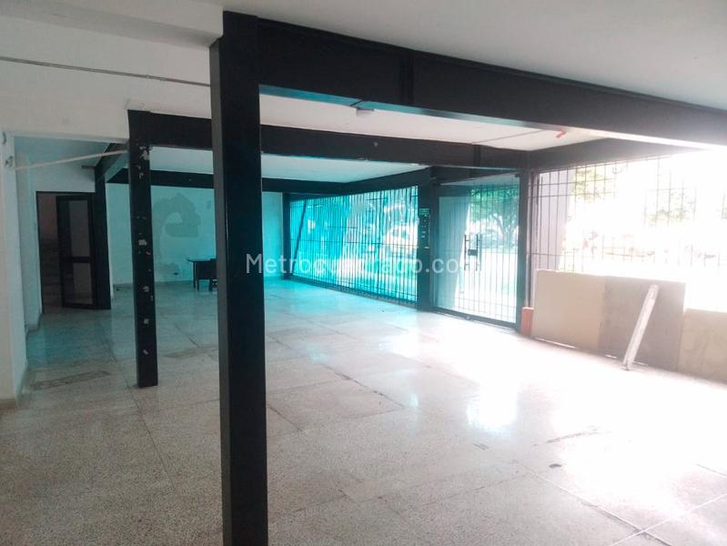 Local Comercial en Arriendo, LAURELES, Medellín - Vista 3