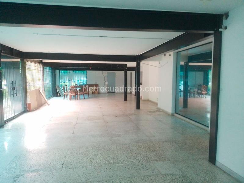 Local Comercial en Arriendo, LAURELES, Medellín - Vista 4