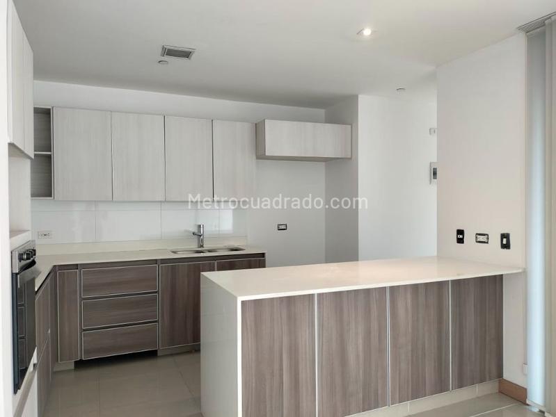 Modern 3BR Apartment for Rent in El Poblado - 5
