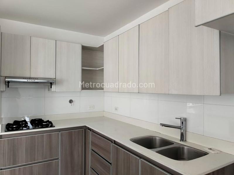 Modern 3BR Apartment for Rent in El Poblado - 8