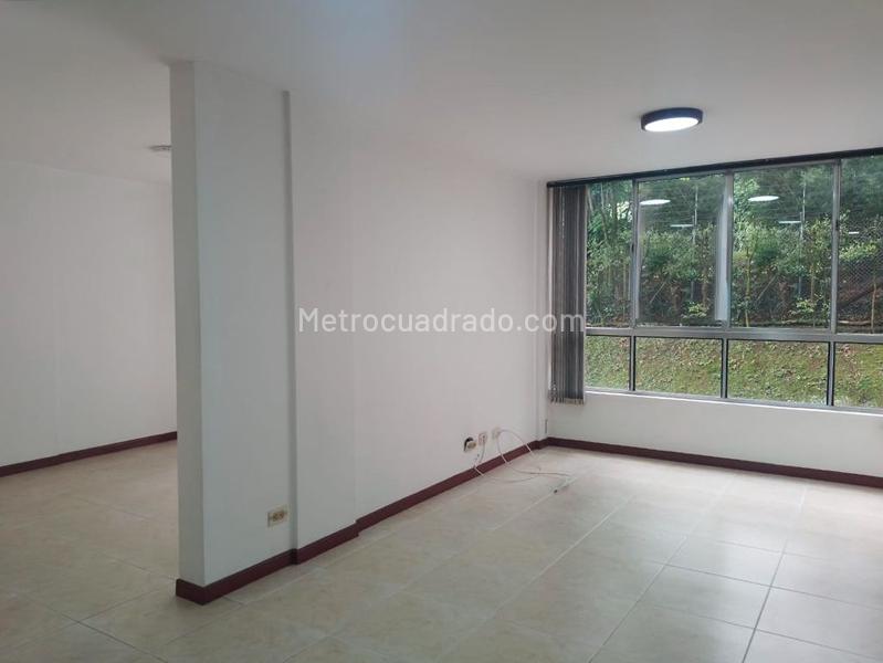 Apartamento de 3 Alcobas en El Poblado (Unidad Cerrada) - 5