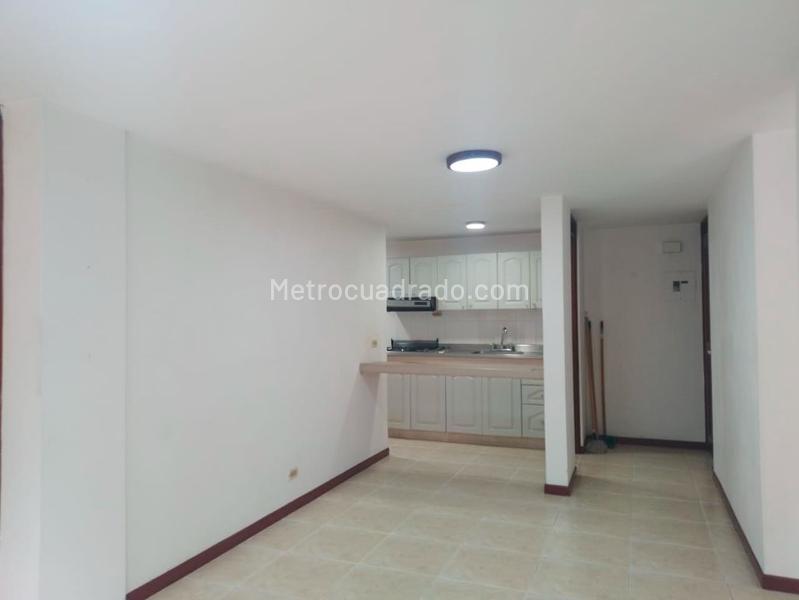Apartamento de 3 Alcobas en El Poblado (Unidad Cerrada) - 6