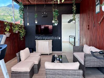 Casa de 3 alcobas en venta en Envigado, Envigado, 400 m² · foto 18 de 20