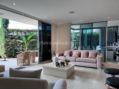 Casa de 3 alcobas en venta en Envigado, Envigado, 400 m² · foto 3 de 20