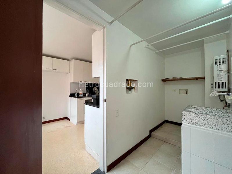 Apartamento Elegante de 3 Alcobas en El Poblado - 5