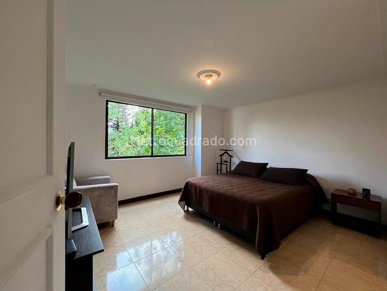Furnished 4BR Apartment in El Poblado - 8
