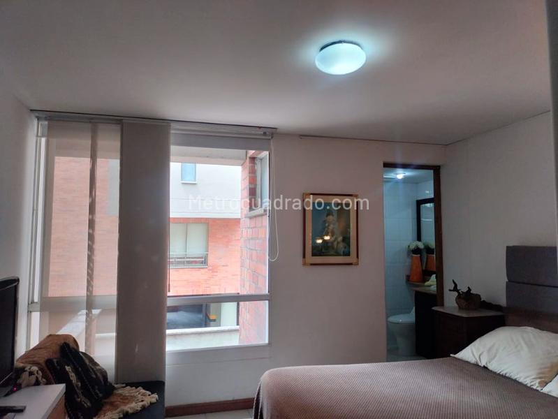 Furnished 1BR Apartment in Central El Poblado - 8