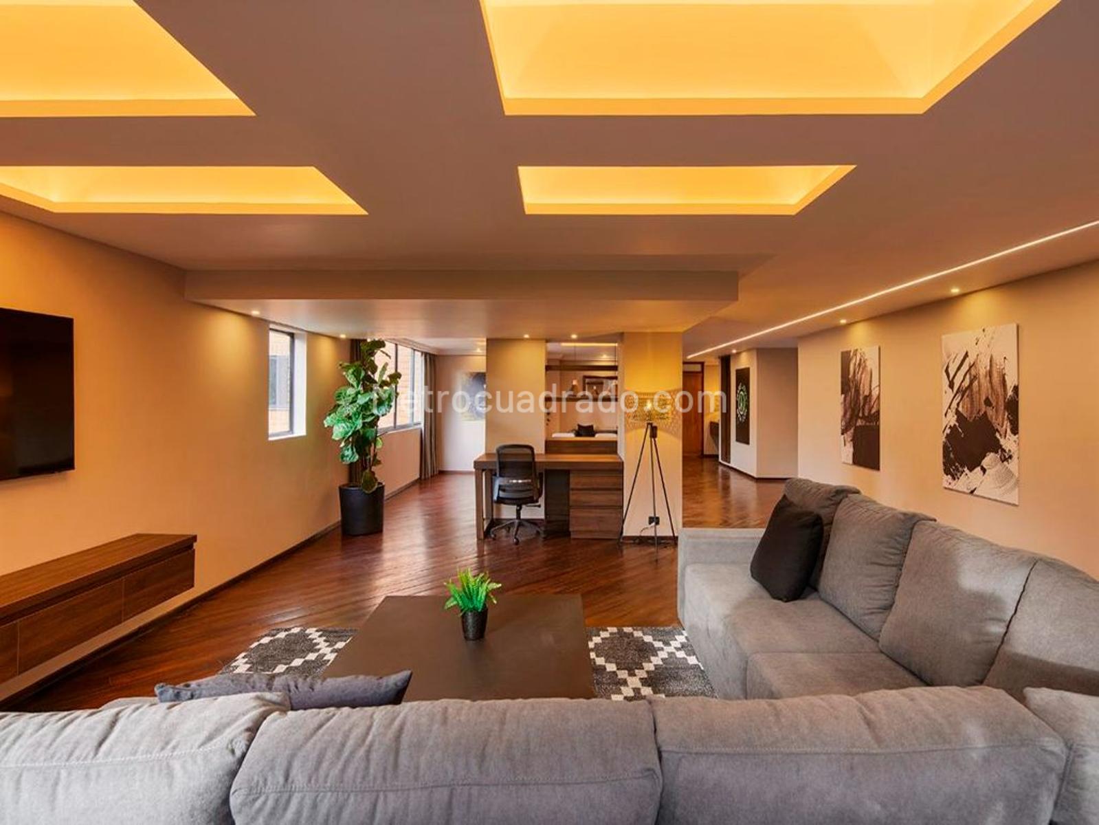Apartamento de 2 habitaciones en venta en El Poblado, Medellín — imagen 1 de 20