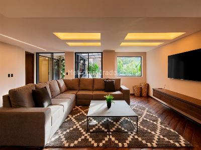 Apartamento en venta en El Poblado, Medellín · foto 2 de 20