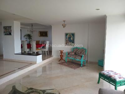 Apartamento en venta en El Poblado, Medellín · foto 4 de 20