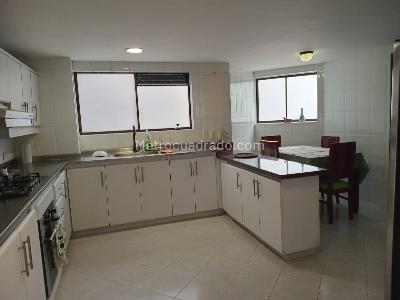 Apartamento en venta en El Poblado, Medellín · foto 7 de 20