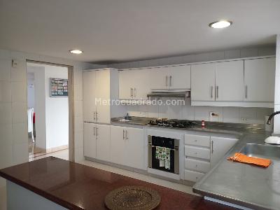 Apartamento en venta en El Poblado, Medellín · foto 9 de 20