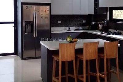 Casa de 3 alcobas en venta en Envigado, Envigado, 300 m² · foto 4 de 17