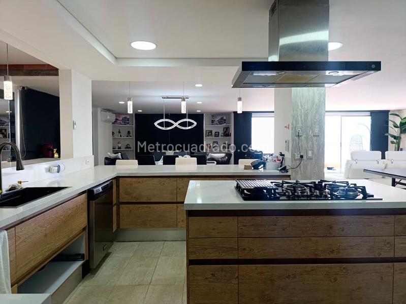 Furnished 4BR Apartment in El Poblado - 7