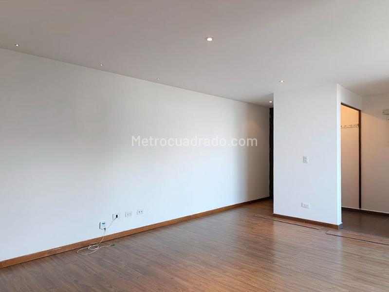 2BR Apartment for Rent in El Poblado Gated Unit - 2