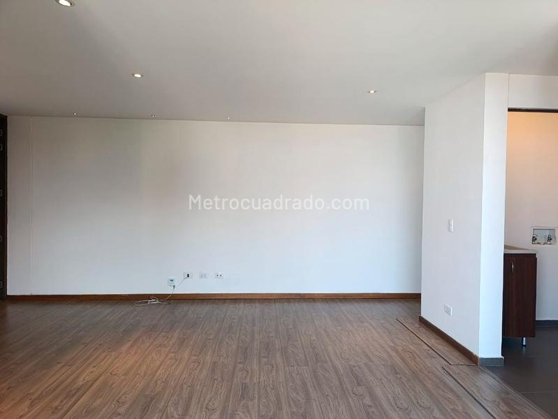 2BR Apartment for Rent in El Poblado Gated Unit - 5