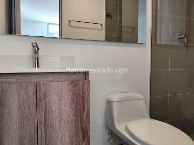 Apartamento de 2 alcobas en arriendo en El Poblado, Medellín, 58 m² · foto 11 de 12