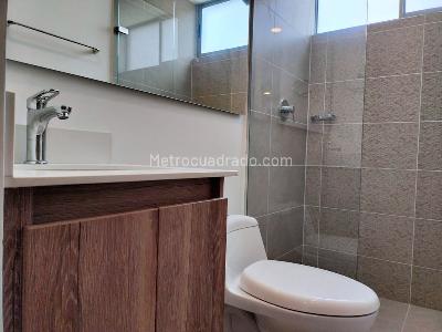 Apartamento de 2 alcobas en arriendo en El Poblado, Medellín, 58 m² · foto 12 de 12