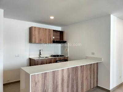 Apartamento de 2 alcobas en arriendo en El Poblado, Medellín, 58 m² · foto 3 de 12
