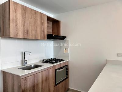 Apartamento de 2 alcobas en arriendo en El Poblado, Medellín, 58 m² · foto 5 de 12