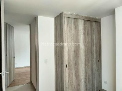 Apartamento de 2 alcobas en arriendo en El Poblado, Medellín, 58 m² · foto 7 de 12