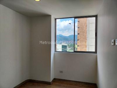 Apartamento de 2 alcobas en arriendo en El Poblado, Medellín, 58 m² · foto 8 de 12