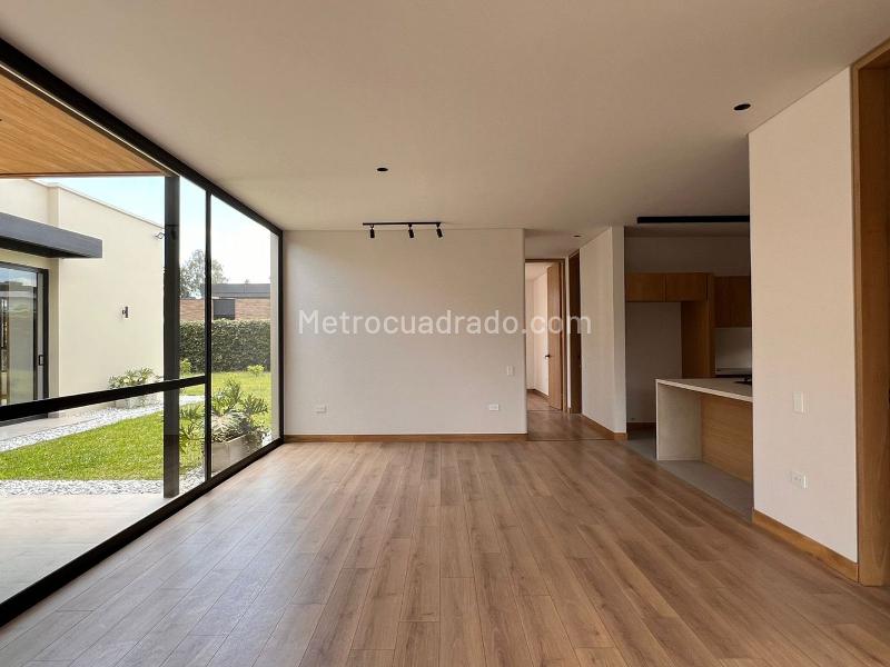 4BR House in Rionegro (390 m²) - 2