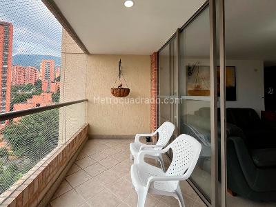 Apartamento de 3 alcobas en venta en La Florida, Medellín, 127 m² · foto 18 de 19
