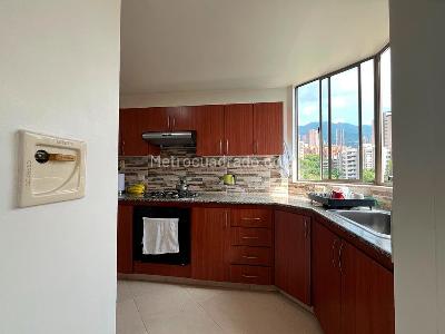 Apartamento de 3 alcobas en venta en La Florida, Medellín, 127 m² · foto 6 de 19