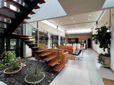Casa de 4 alcobas en venta en Rionegro, Rionegro, 570 m² · foto 2 de 19