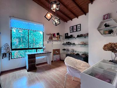 Casa de 5 alcobas en venta en Envigado, Envigado, 550 m² · foto 15 de 20