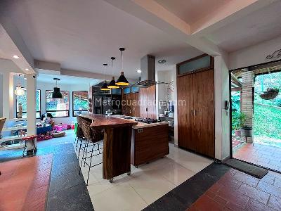 Casa de 5 alcobas en venta en Envigado, Envigado, 550 m² · foto 6 de 20