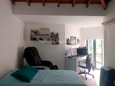 Casa de 3 alcobas en venta en El Poblado, Medellín, 260 m² · foto 12 de 20