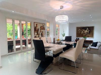 Casa de 3 alcobas en venta en El Poblado, Medellín, 260 m² · foto 4 de 20