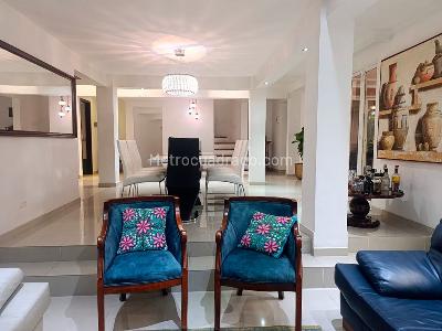 Casa de 3 alcobas en venta en El Poblado, Medellín, 260 m² · foto 5 de 20