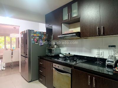 Casa de 3 alcobas en venta en El Poblado, Medellín, 260 m² · foto 6 de 20