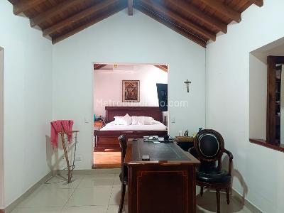 Casa de 3 alcobas en venta en El Poblado, Medellín, 260 m² · foto 8 de 20
