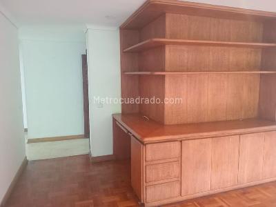 Apartamento de 3 alcobas en venta en El Poblado, Medellín, 178 m² · foto 10 de 18