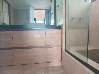Apartamento de 3 alcobas en venta en El Poblado, Medellín, 178 m² · foto 15 de 18